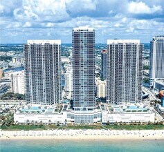 1830 S Ocean Dr, Unit BEACH CLUB in Hallandale Beach, FL - Foto de edificio - Building Photo