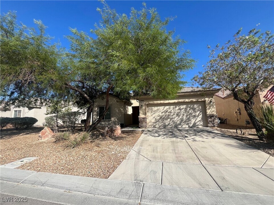 3425 Lapwing Dr in North Las Vegas, NV - Building Photo