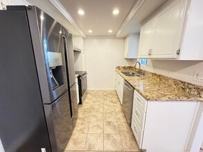 1643 N Brea Blvd in Fullerton, CA - Building Photo - Building Photo