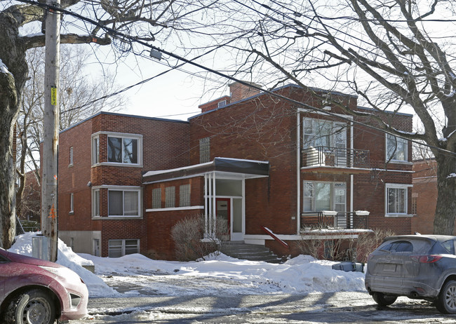 4020 Édouard-Montpetit in Montréal, QC - Building Photo - Primary Photo