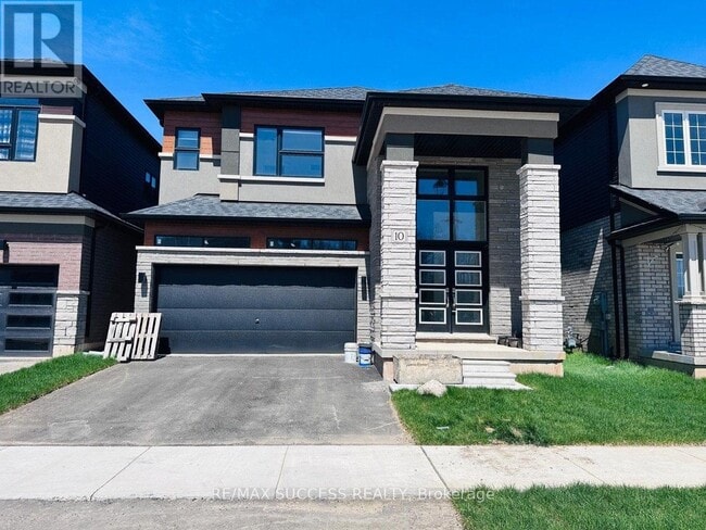 property at 10 Waldron St
