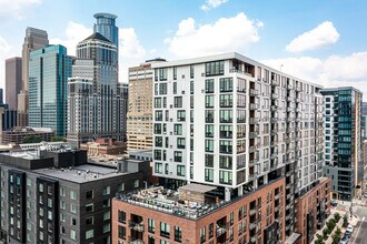 HQ Apartments in Minneapolis, MN - Building Photo - Building Photo