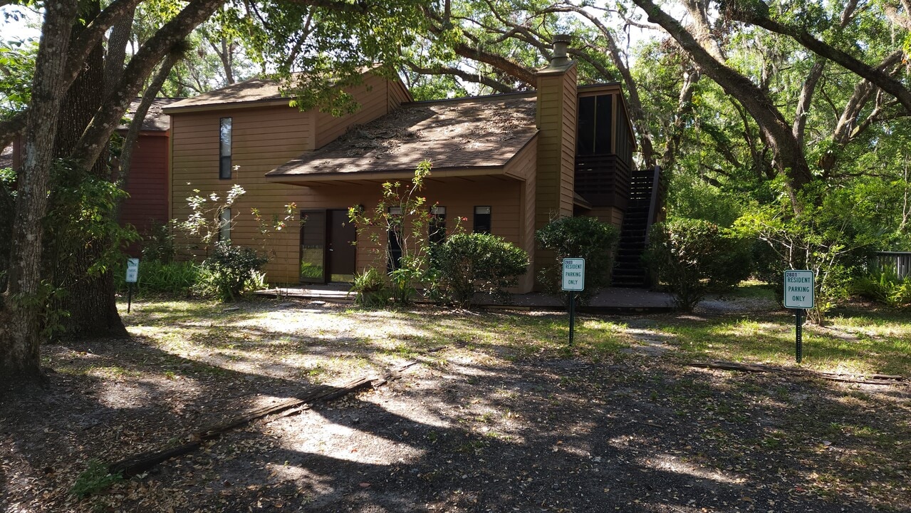 2603 Fiddlestick Cir in Lutz, FL - Building Photo