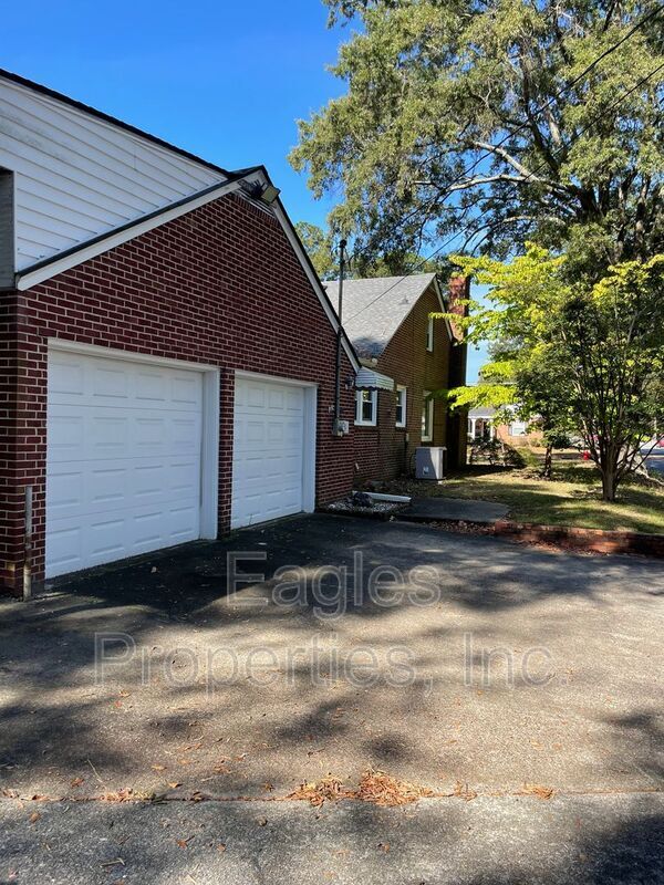 300 S Andrews Ave in Goldsboro, NC - Building Photo - Building Photo