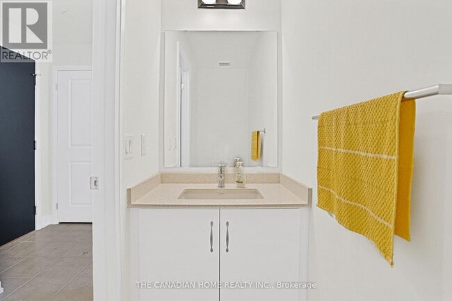 85 Attmar Dr in Brampton, ON - Building Photo - Building Photo