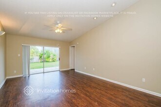 1793 Lakeview Village Dr in Brandon, FL - Building Photo - Building Photo