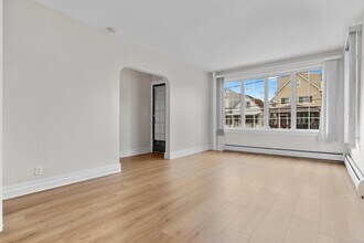 120 W 45th St in Bayonne, NJ - Building Photo - Building Photo