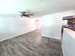 11100 Hughlan Dr in Knoxville, TN - Building Photo - Building Photo