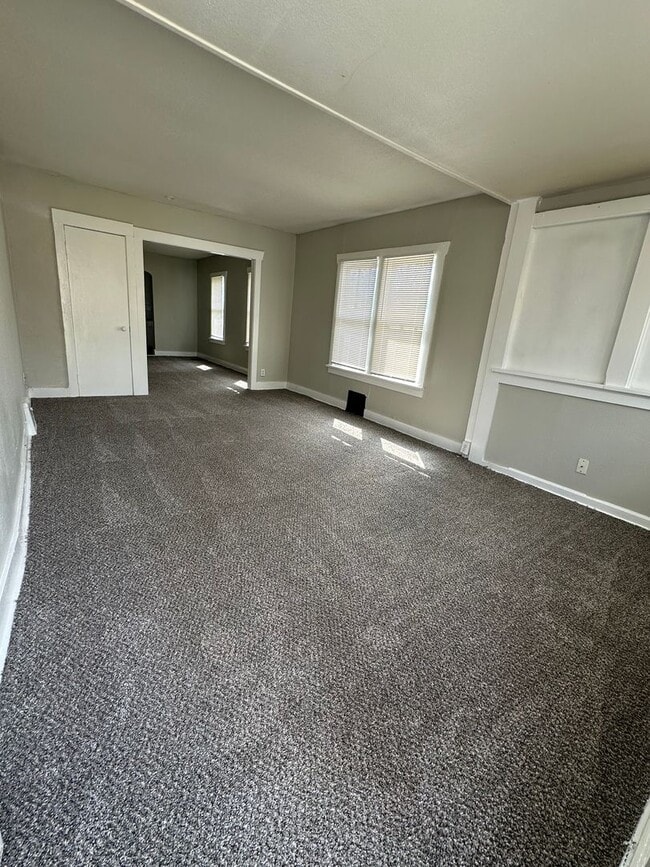 8409 Park Ave in Kansas City, MO - Building Photo - Building Photo
