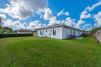 4743 Myla Ln in West Palm Beach, FL - Building Photo - Building Photo