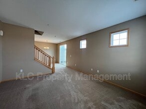 662 86th St in West Des Moines, IA - Building Photo - Building Photo