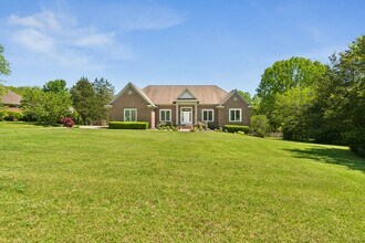 4137 Jensome Ln in Franklin, TN - Foto de edificio - Building Photo