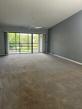 3001 SE Aster Ln in Stuart, FL - Building Photo - Building Photo