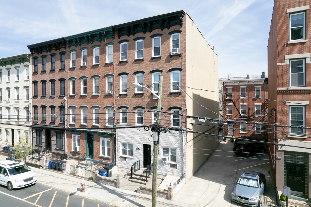519 Willow Ave in Hoboken, NJ - Building Photo