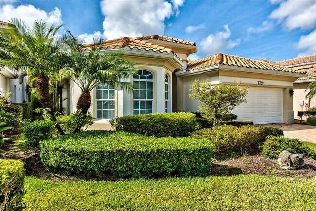 7755 Martino Cir in Naples, FL - Building Photo - Building Photo