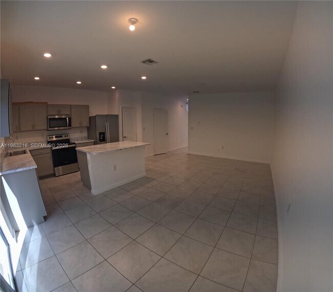 1170 SW 7th Ct in Florida City, FL - Building Photo - Building Photo