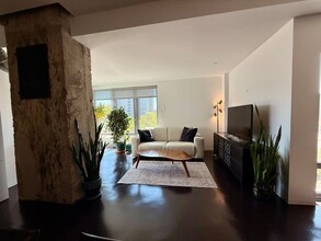 9 Medford St, Unit 314 in Somerville, MA - Building Photo - Building Photo