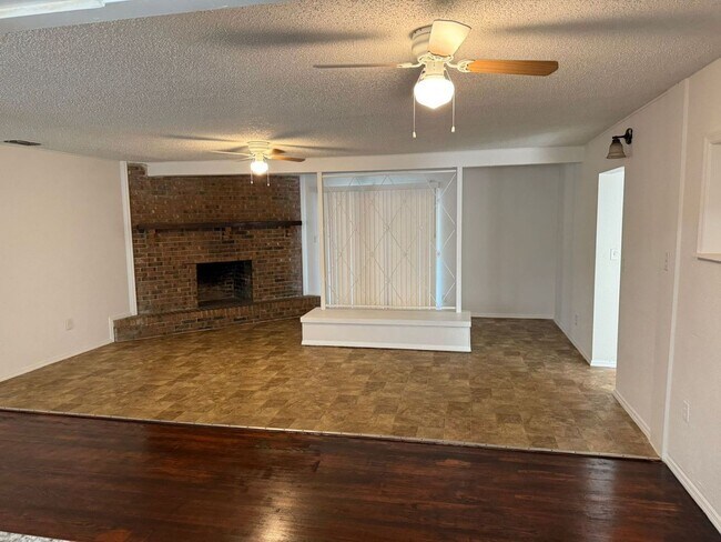 5104 Londonderry Blvd in Orlando, FL - Building Photo - Building Photo
