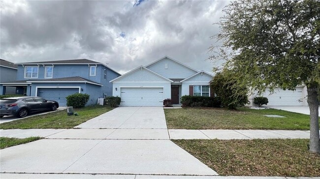 2440 White Poppy Dr in Kissimmee, FL - Building Photo - Building Photo