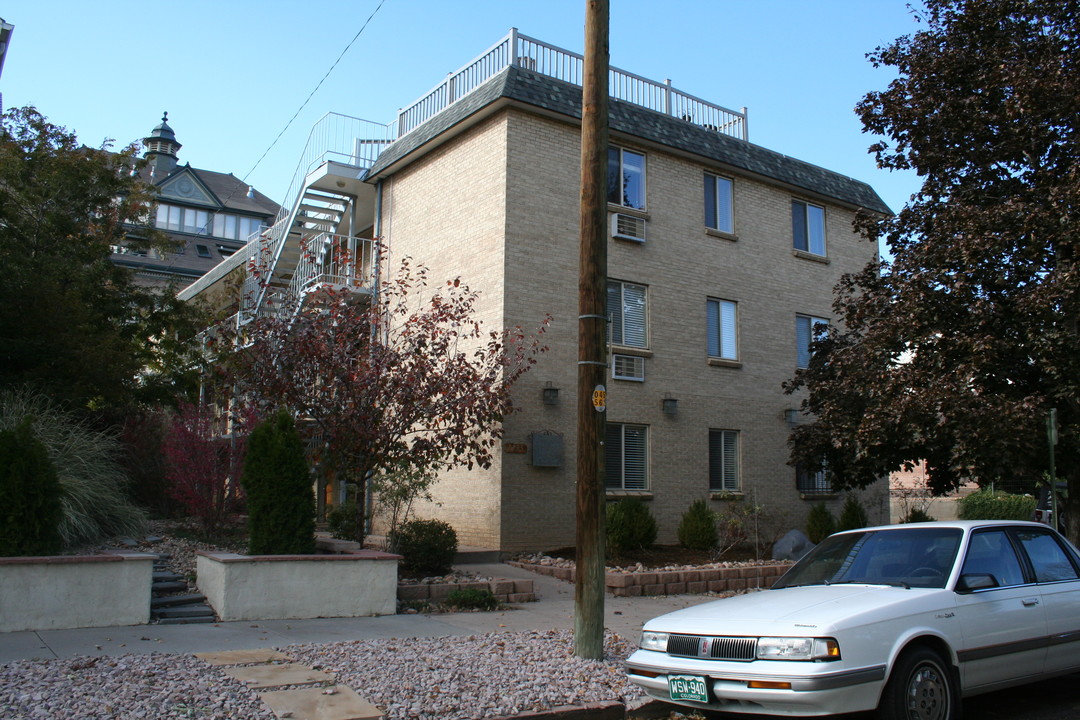 1135 Elizabeth St in Denver, CO - Building Photo