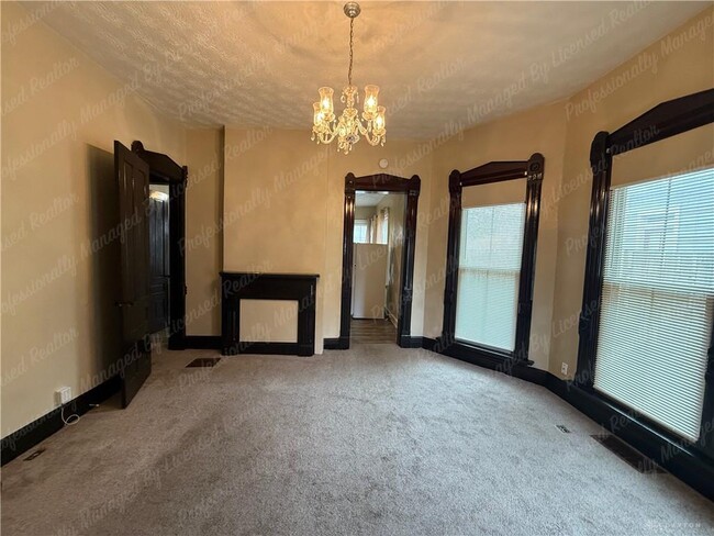 227 James St in Dayton, OH - Building Photo - Building Photo