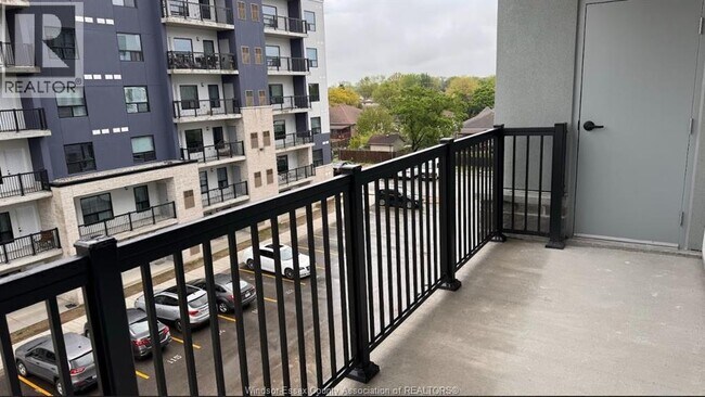 3340 Stella Crescent in Windsor, ON - Building Photo - Building Photo