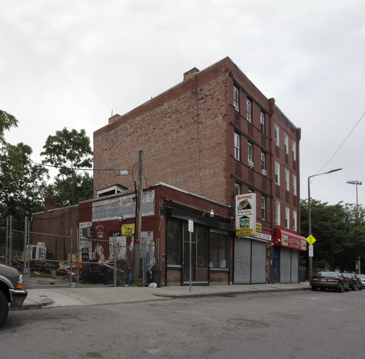 Brothers Liquors in Roxbury, MA - Building Photo