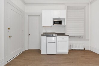 1369 Hyde in San Francisco, CA - Building Photo - Building Photo