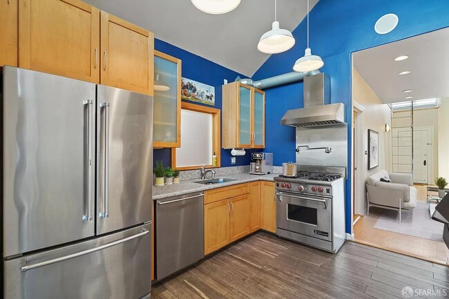 2204 25th St in San Francisco, CA - Building Photo - Building Photo