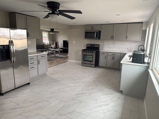 403 Palomino Ct in Lagrange, OH - Building Photo - Building Photo