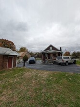 604 Clay Pike in Irwin, PA - Building Photo - Building Photo