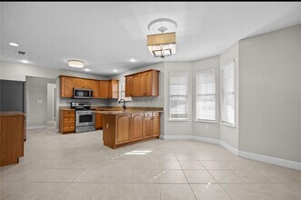 484 NW 232nd Terrace in Newberry, FL - Building Photo - Building Photo