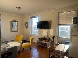 483 Beacon St in Boston, MA - Building Photo