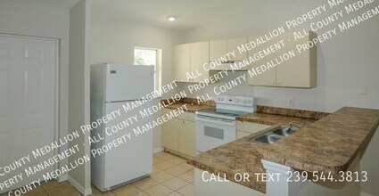 4612 25th St SW in Lehigh Acres, FL - Building Photo - Building Photo