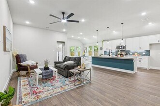 512 Frazier St in Terrell, TX - Building Photo - Building Photo