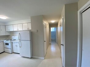 21 Verdun St in Moncton, NB - Building Photo - Building Photo