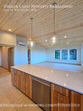 471 Overlook Dr in Yachats, OR - Building Photo - Building Photo