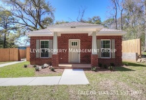 28155 7th Ave in Daphne, AL - Building Photo