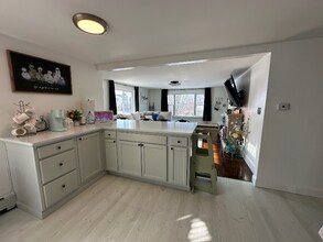 152 Lepes Rd in Tiverton, RI - Building Photo - Building Photo