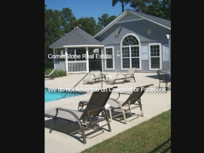 1833 Sardonyx Rd in Fayetteville, NC - Foto de edificio - Building Photo