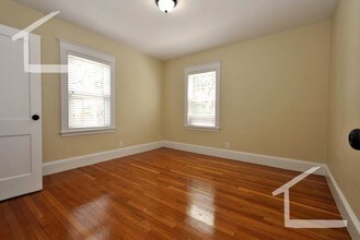 32 Perthshire Rd-Unit -2 in Boston, MA - Building Photo - Building Photo