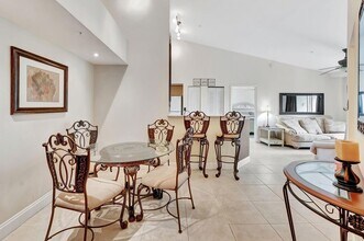 923 Villa Cir in Boynton Beach, FL - Building Photo - Building Photo