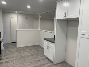 7483 Santa Elise Cir in Buena Park, CA - Building Photo - Building Photo