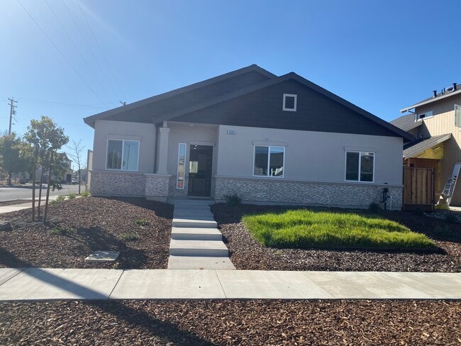 property at 2002 Camino del Prado