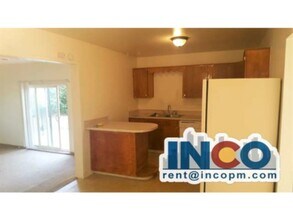 5444 Billings St in Denver, CO - Building Photo - Building Photo