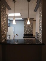 1108 Harwell Dr, Unit Cloisters Condominuns in Arlington, TX - Building Photo