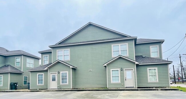 property at 421 Chavanne St