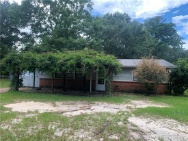 3062 Pickell Dr in Mobile, AL - Building Photo