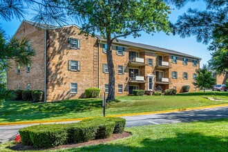 Deertree in Cockeysville, MD - Foto de edificio - Building Photo