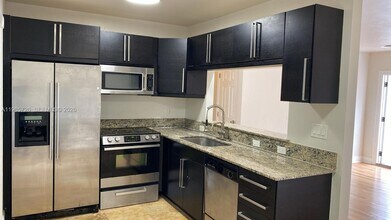 713 SW 10th St in Fort Lauderdale, FL - Building Photo - Building Photo